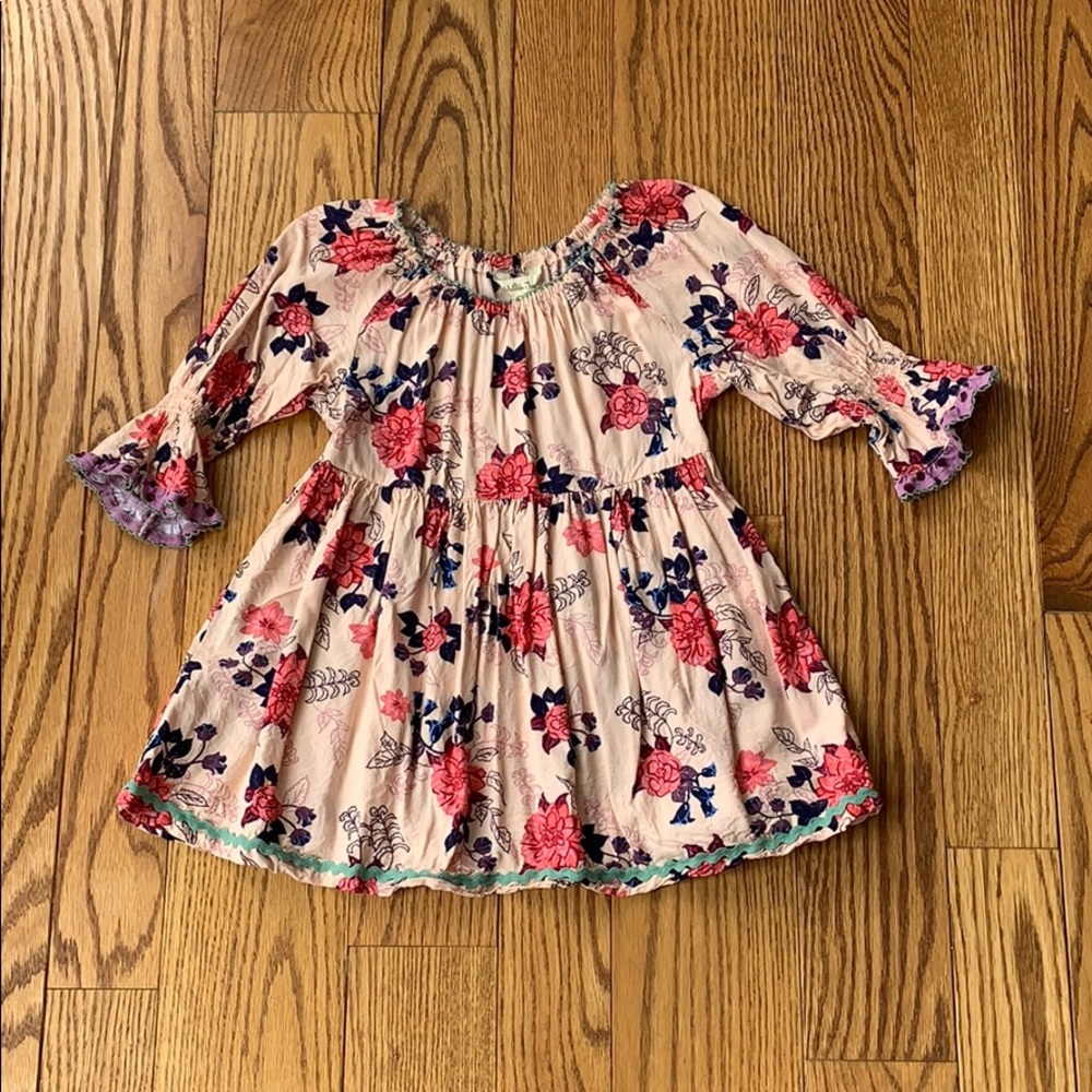 EUC Matilda Jane shirt size 8.
